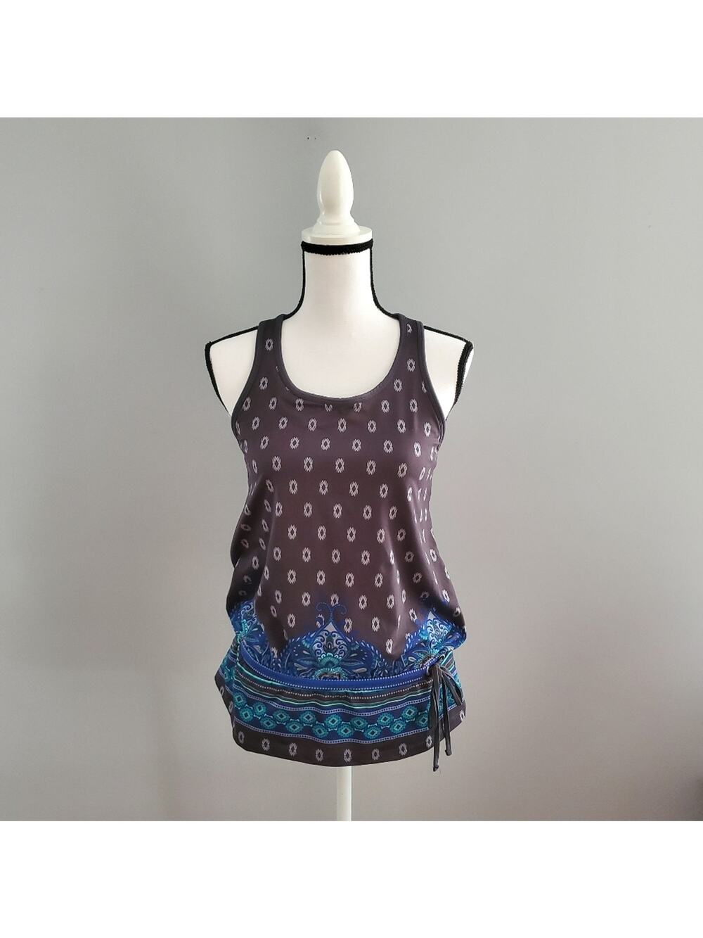 Athleta Tic Tac Toe Razor Back Paisley Tank Gray Size S
